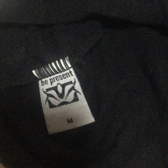 Be present yoga halter. Bamboo Lycra blend. So soft - Picture 3 of 3